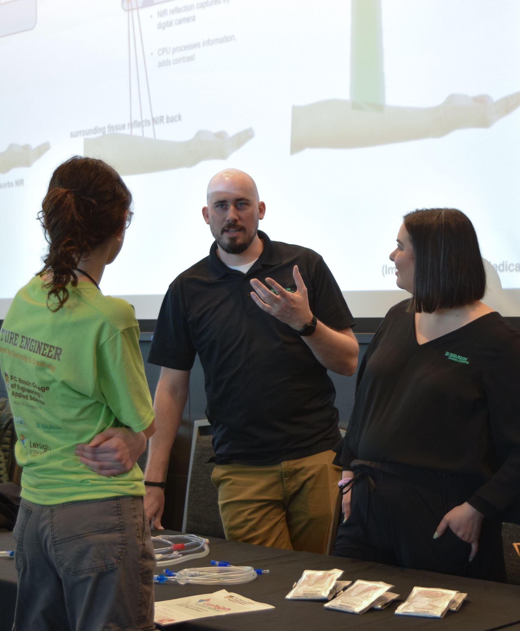 Members of B. Braun’s ASPIRE Employee Resource Group speaking with students at Lehigh University’s Mountain Makers STEM Discovery Day about STEM careers and medical technology.